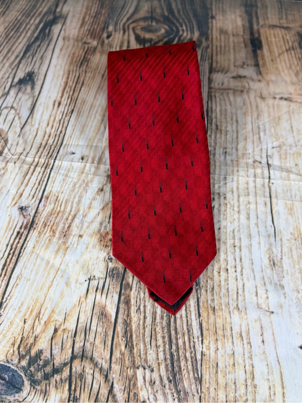 Vintage Holidays By MMG Silk Neck Tie Red Abstract Black Gray Design 62” X 3.75”